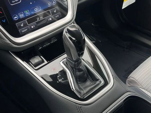 Certified 2025 Subaru Outback Premium AWD/4WD image 17