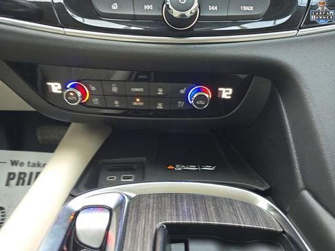 Used 2023 Buick Enclave Avenir w/ Avenir Technology Package image 18