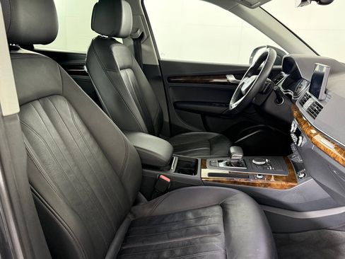 Used 2018 Audi Q5 2.0T Premium Plus w/ Premium Plus Package image 21