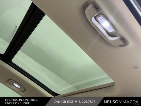 Used 2021 Buick Envision Avenir w/ Technology Package II FWD image 38