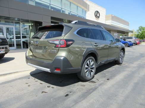 Used 2023 Subaru Outback Touring XT w/ Tech Package 2 AWD/4WD image 10