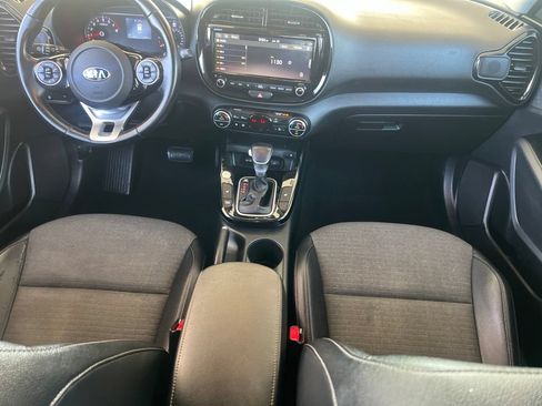 Used 2020 Kia Soul EX FWD image 17