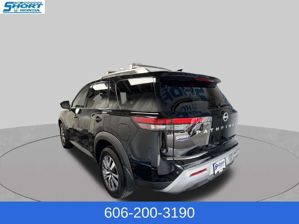 Used 2024 Nissan Pathfinder SL AWD/4WD image 9