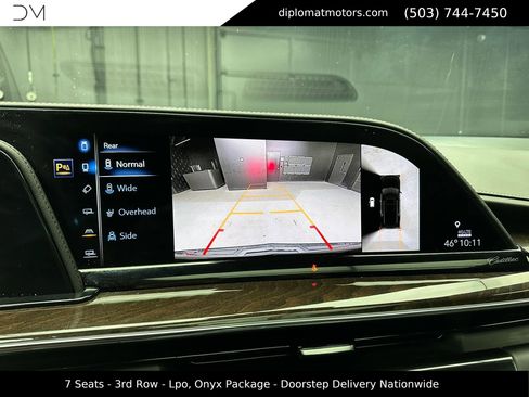 Used 2023 Cadillac Escalade ESV Sport Platinum w/ LPO, ONYX Package AWD/4WD image 44