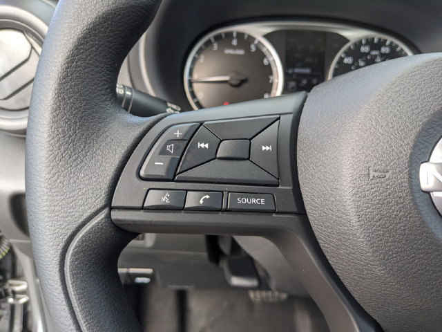 Certified 2025 Nissan Kicks Play S FWD image 37
