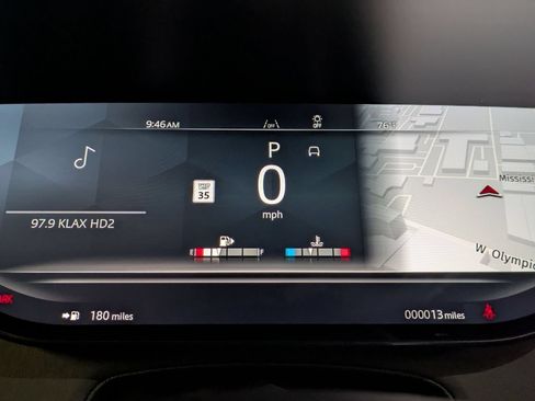 New 2026 Land Rover Range Rover Sport SE AWD/4WD image 18
