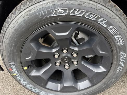 New 2026 RAM 1500 Big Horn AWD/4WD image 6