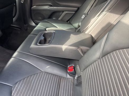 Used 2022 Toyota Camry SE image 24