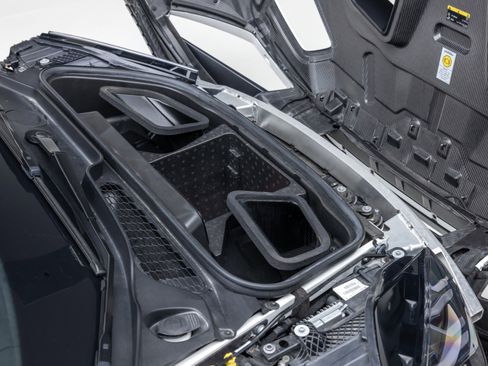 Used 2022 Lamborghini Huracan STO image 35