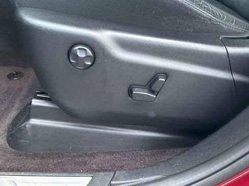 Used 2019 Jeep Grand Cherokee Limited w/ Trailer Tow Group IV image 12