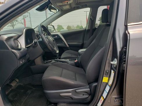 Used 2018 Toyota RAV4 XLE w/ Plus Extra Value Package AWD/4WD image 10
