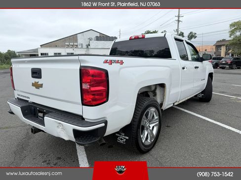 Used 2018 Chevrolet Silverado 1500 Custom w/ Custom Value Package AWD/4WD image 25