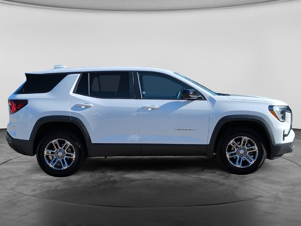 Used 2026 GMC Terrain Elevation AWD/4WD image 8