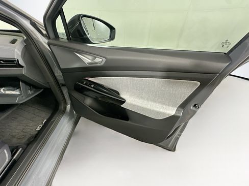 Used 2023 Volkswagen ID.4 Pro RWD image 31