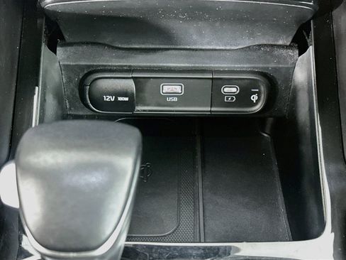 Used 2025 Kia Telluride S FWD image 26