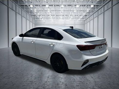 Used 2022 Kia Forte GT-Line w/ GT-Line Premium Package FWD image 5