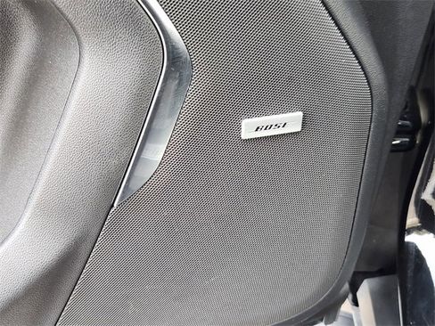 Used 2024 Chevrolet Tahoe Z71 w/ Luxury Package image 23