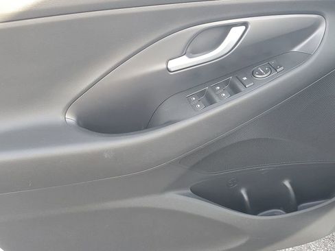 Used 2018 Hyundai Elantra GT Sport image 35