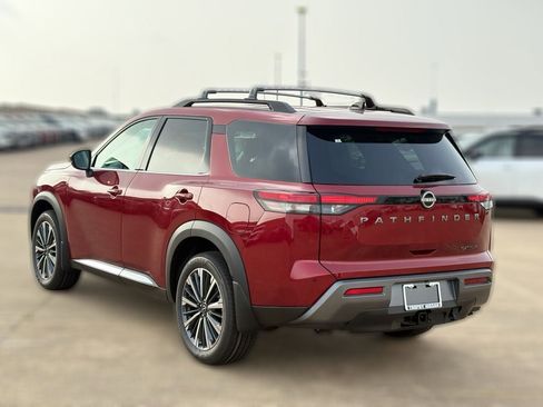 New 2026 Nissan Pathfinder Platinum FWD image 6