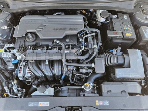New 2026 Hyundai Elantra Sport FWD image 31