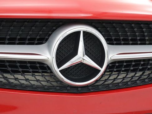 Used 2017 Mercedes-Benz CLA 250 image 9