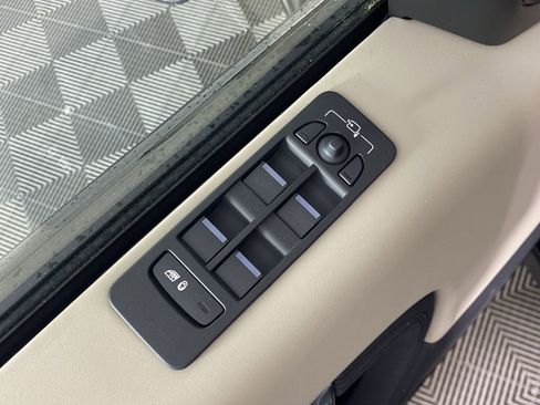 Used 2025 Land Rover Discovery Sport S AWD/4WD image 10