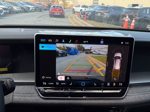 New 2025 Volkswagen Tiguan S image 17