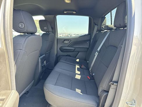 New 2026 GMC Canyon Elevation w/ LPO, Black Badging Package RWD image 23