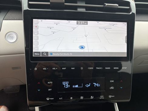 Used 2022 Hyundai Tucson Limited FWD image 16