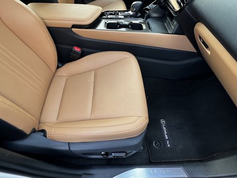 Used 2025 Lexus NX 250 FWD w/ Premium Package image 43