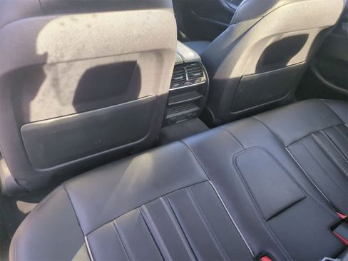 Used 2018 BMW 530i xDrive w/ Premium Package image 19