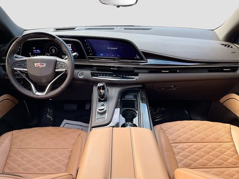 Used 2024 Cadillac Escalade ESV Sport w/ LPO, ONYX Package AWD/4WD image 30
