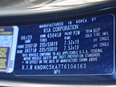 New 2026 Kia Carnival EX image 40