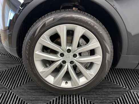 New 2026 Land Rover Discovery S AWD/4WD image 14