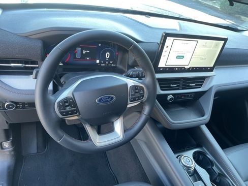 New 2026 Ford Explorer Active w/ Active Comfort Package image 26