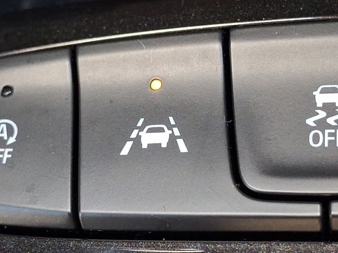 Used 2025 Chevrolet TrailBlazer LT image 25