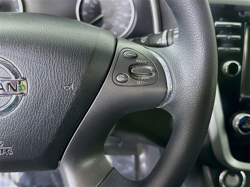 Used 2020 Nissan Murano S image 20