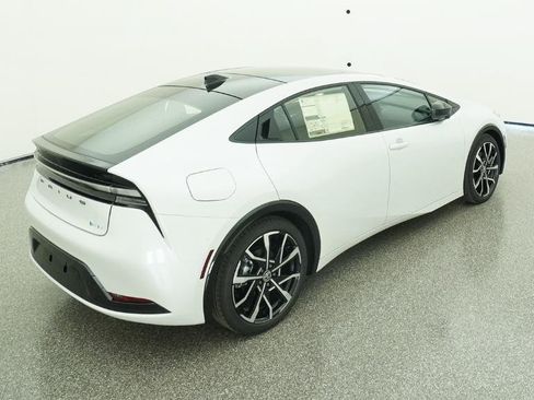 New 2026 Toyota Prius Plug-In Hybrid FWD image 49