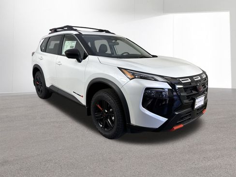 New 2026 Nissan Rogue Rock Creek image 3