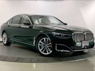 Used 2022 BMW 750i xDrive w/ Luxury Rear Seating Package AWD/4WD video 1