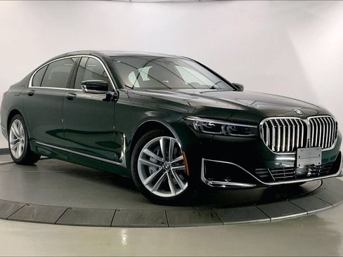 Used 2022 BMW 750i xDrive w/ Luxury Rear Seating Package AWD/4WD image 1