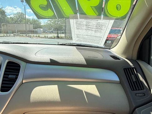 Used 2006 Toyota Highlander 4WD V6 w/ 3rd Row image 26