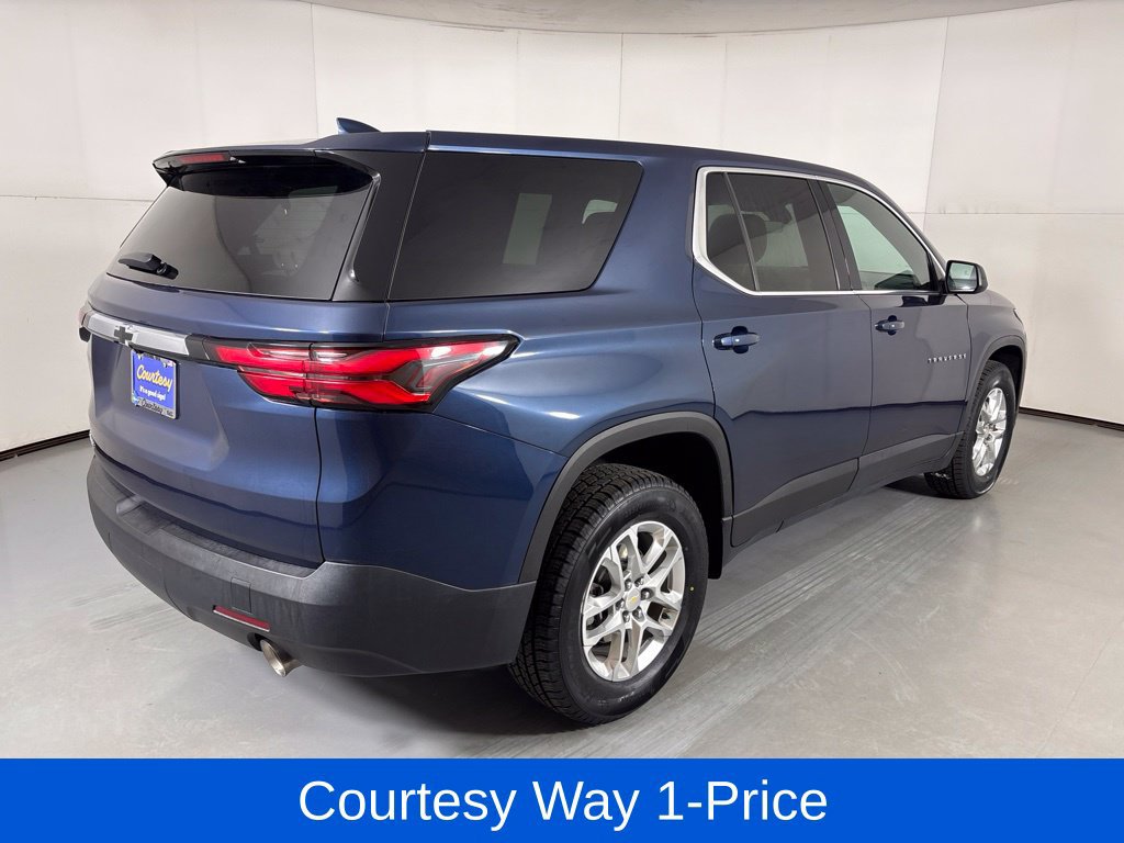 Used 2022 Chevrolet Traverse LS FWD image 11