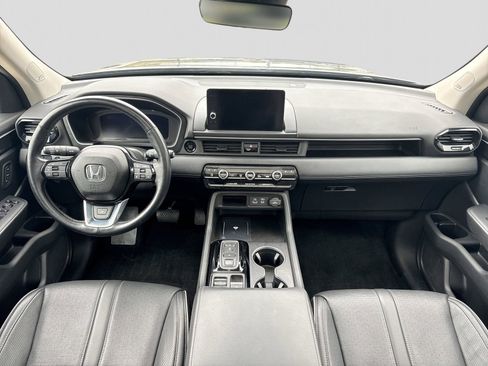 Used 2023 Honda Pilot Elite image 16