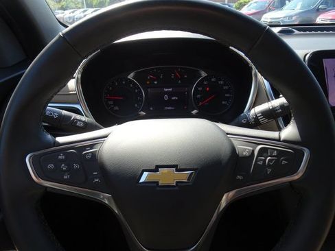 Used 2024 Chevrolet Equinox Premier FWD image 21
