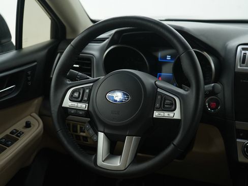 Used 2017 Subaru Outback 2.5i Limited image 14