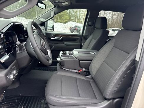 New 2026 GMC Sierra 2500 SLE image 10