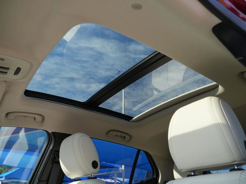 Used 2023 Buick Encore GX Essence w/ Experience Buick Package image 17