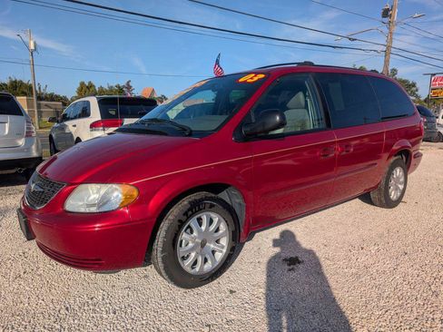 Used 2003 Chrysler Town & Country EX image 1