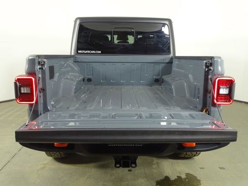 New 2026 Jeep Gladiator Mojave image 13